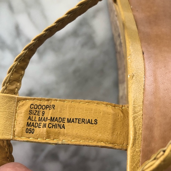 Madden Girl mustard wedges - Picture 10 of 11